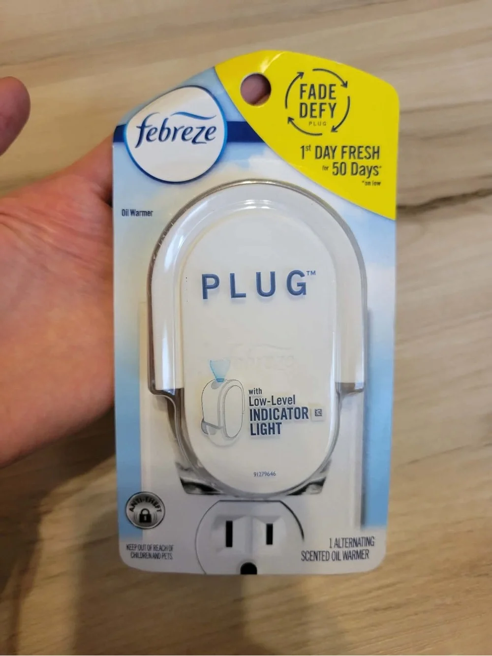 Febreze White Plug-In Oil Warmer with Indicator Light